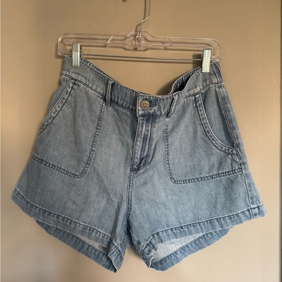 LOFT Blue Jean Shorts Casual Summer Essential - Picture 1 of 8